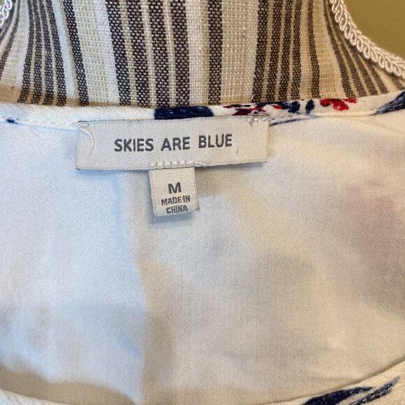 SKIES are Blue cold shoulder top medium - Picture 5 of 9